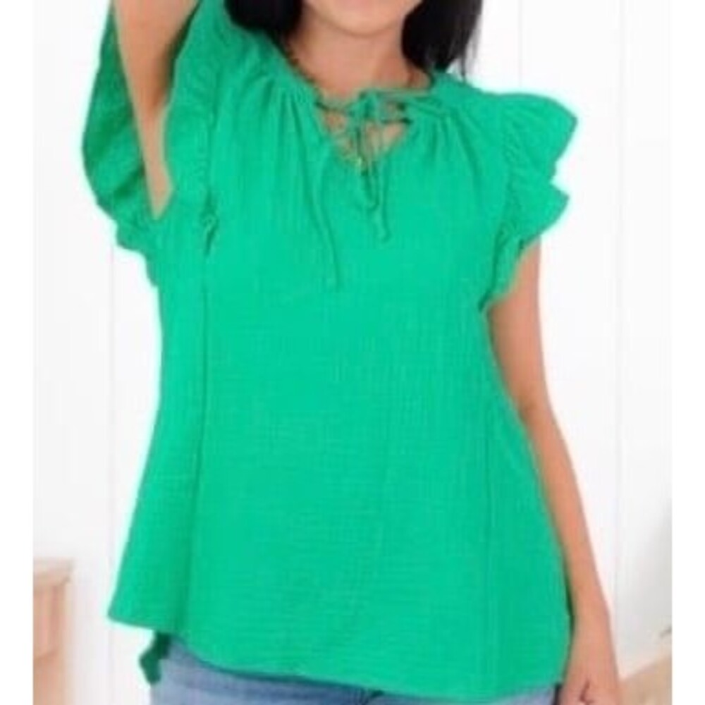 Andree by unit blouse Kelly Green blouse womens size medium flutter sleeve vneck